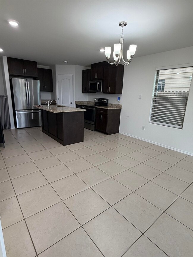 Building Photo - 5701 Montevista Dr