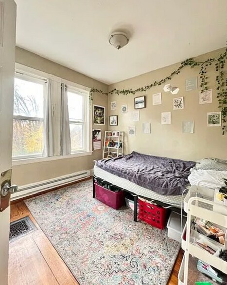 Building Photo - 83 Wensley St