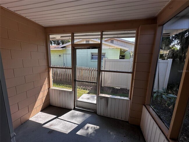 Building Photo - 438 Garfield Ave