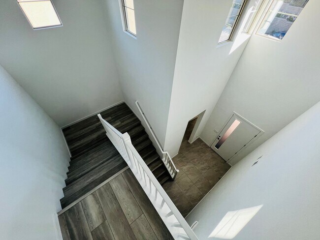 Building Photo - New Summerlin View