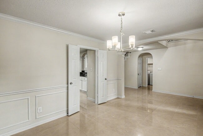 Building Photo - 2126 Highland Bay Ct