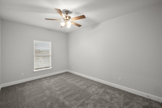 Building Photo - Brand New Luxury Townhouse in Central West Arlington