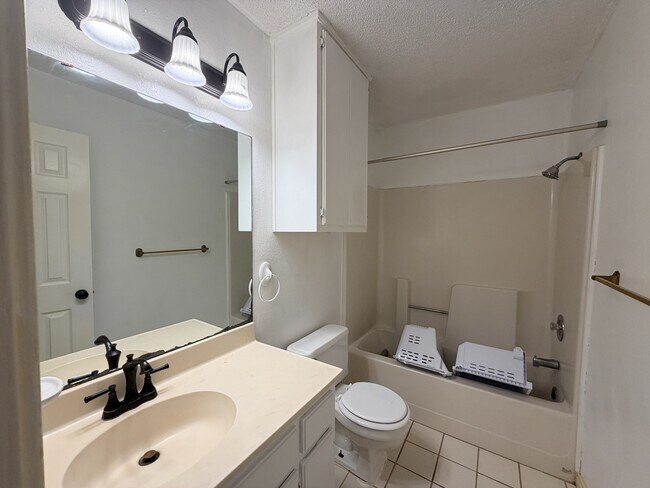 Building Photo - 7126 Fort Collins Dr