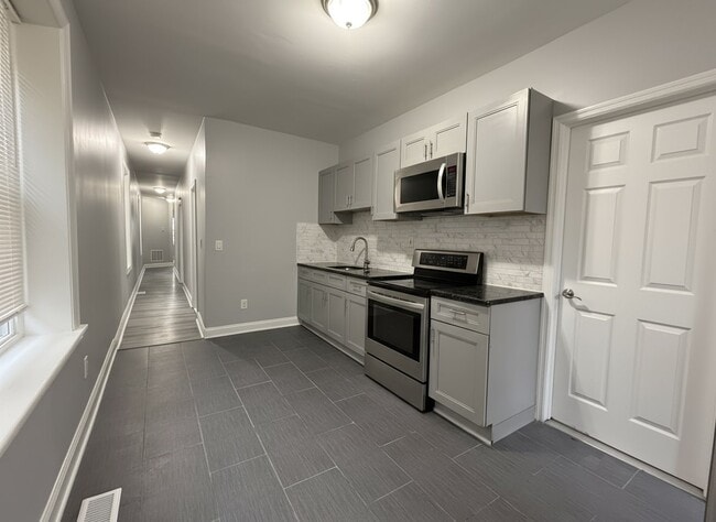 Building Photo - 4632 Old York Rd