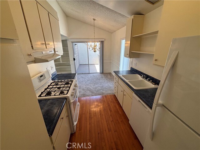 Building Photo - 1350 Cabrillo Park Dr