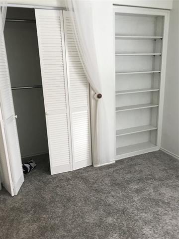 Building Photo - 304 E 6th St