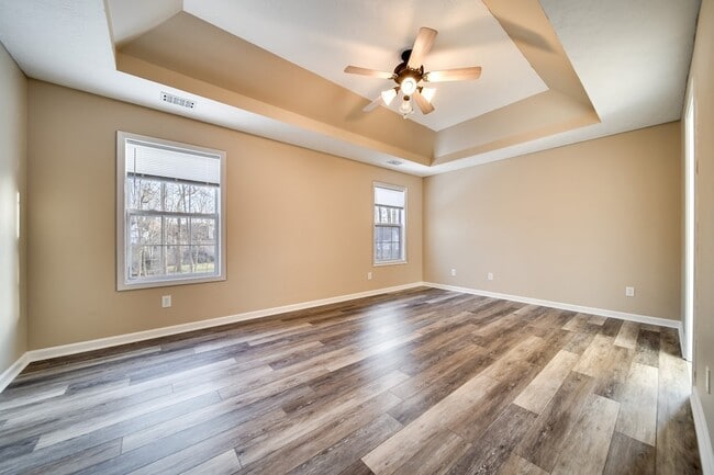 Building Photo - 104 Sundance Way