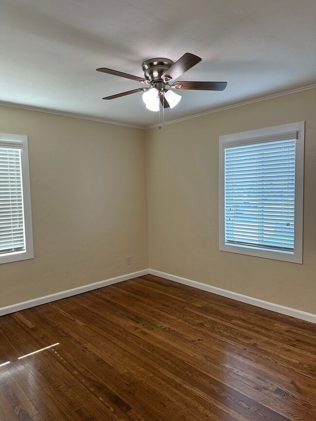 Building Photo - 317 Richfield Ave