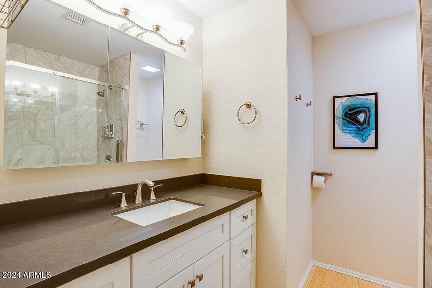 Building Photo - 101 N 7th St