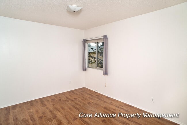 Building Photo - 8020 Canby Ave