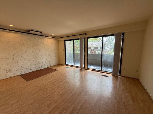 Primary Photo - 3 Bedroom Townhouse at The Commons