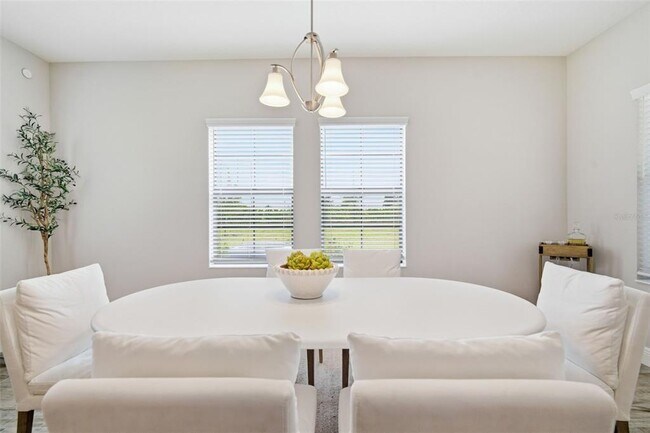 Building Photo - 6396 Roadstead Ct