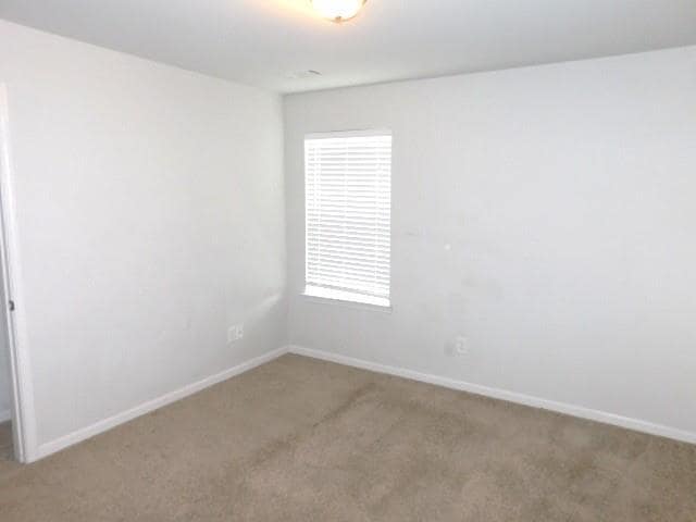 Building Photo - 152 Fern Walk