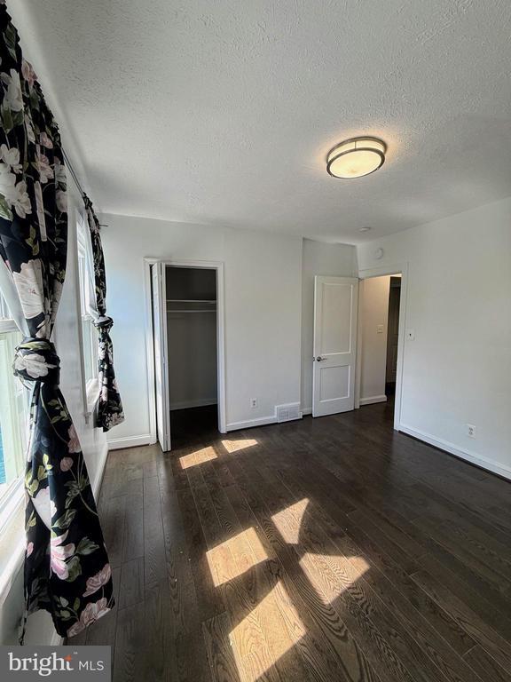 Building Photo - 1714 E St NE