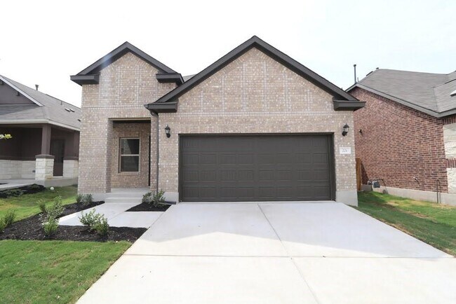 Primary Photo - 221 Papaya Dr