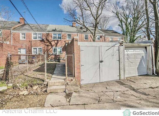 Building Photo - 3 br, 2 bath House - 5414 Lothian Rd