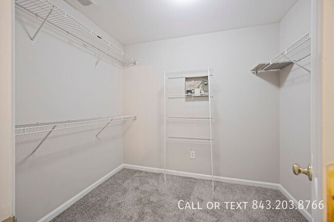 Building Photo - 9318 Ayscough Rd