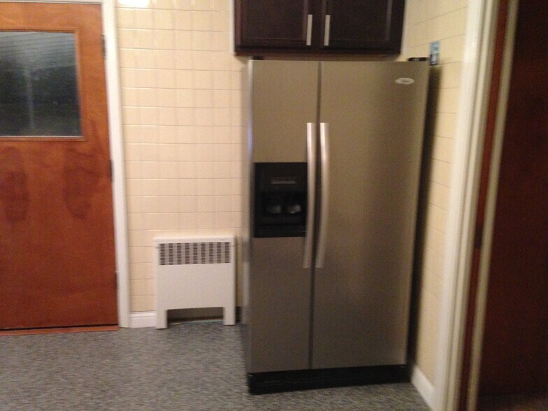 Building Photo - 3064 Ferguson Rd