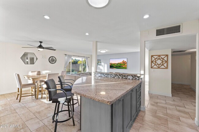 Building Photo - 5245 E Acoma Dr