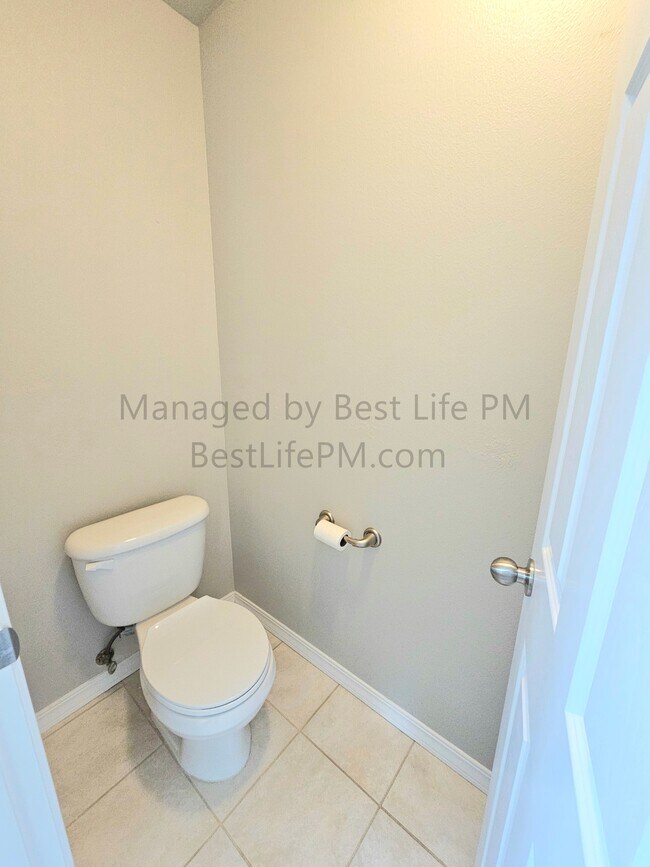 Building Photo - 11040 SE William Otty Rd