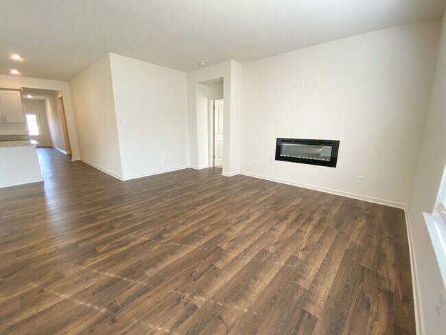 Building Photo - 135 Driftwood Lp