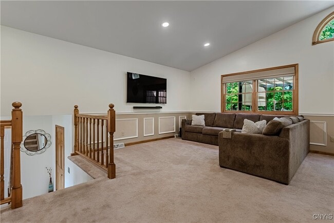 Building Photo - 58 Family Cir