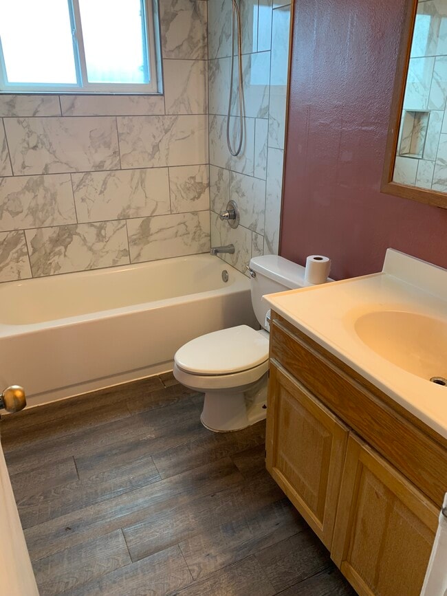 Building Photo - 1512 Fulton St