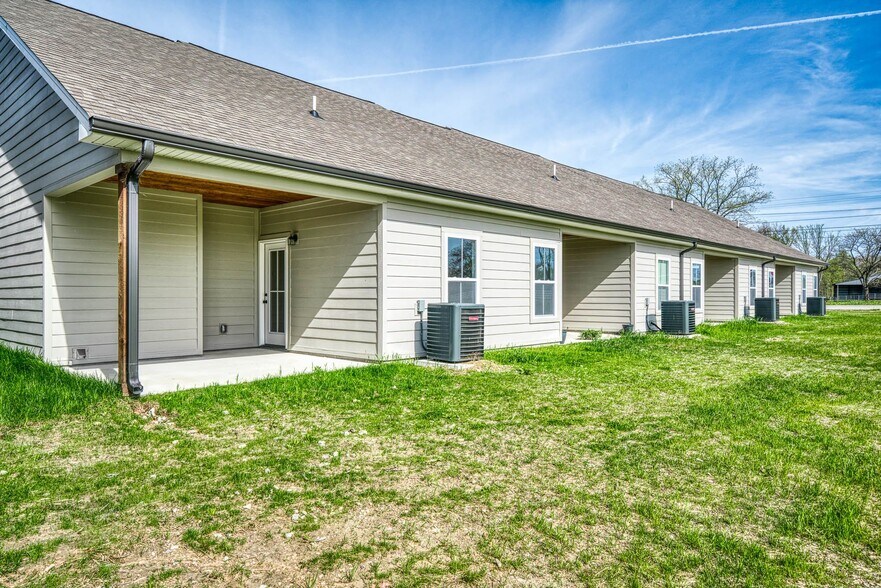 Building Photo - 214 Baylor Ct