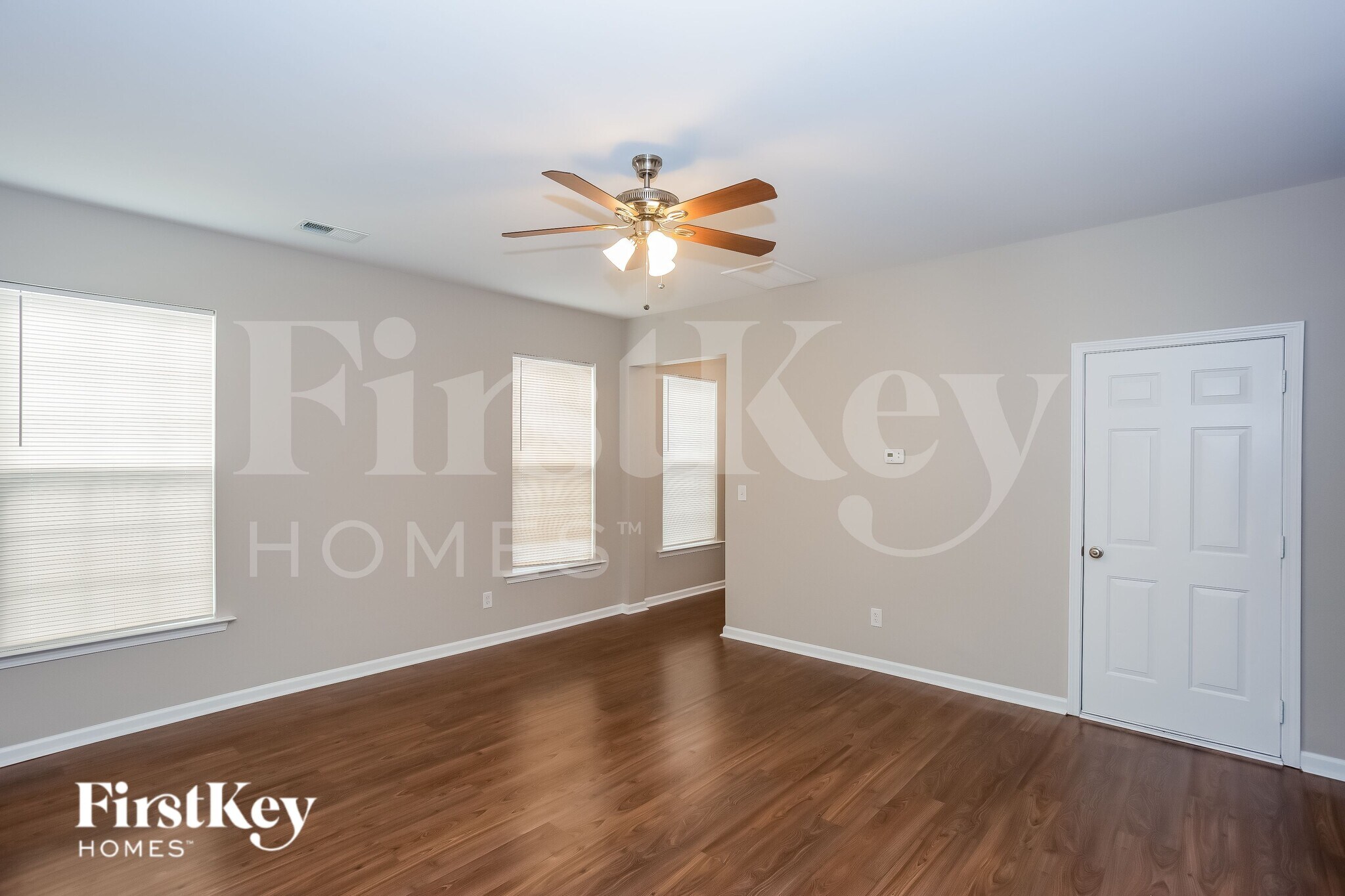 Building Photo - 4915 Abercromby St