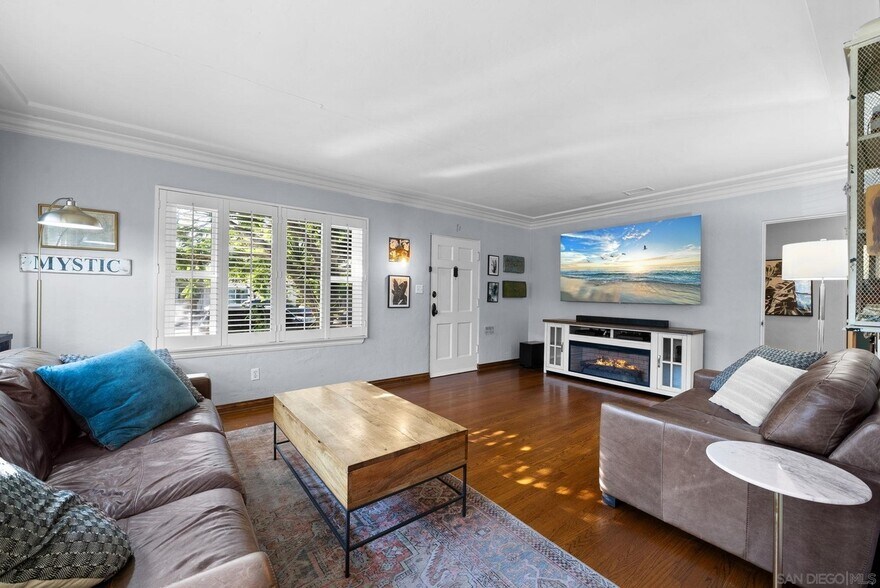 Building Photo - 4527 49th St