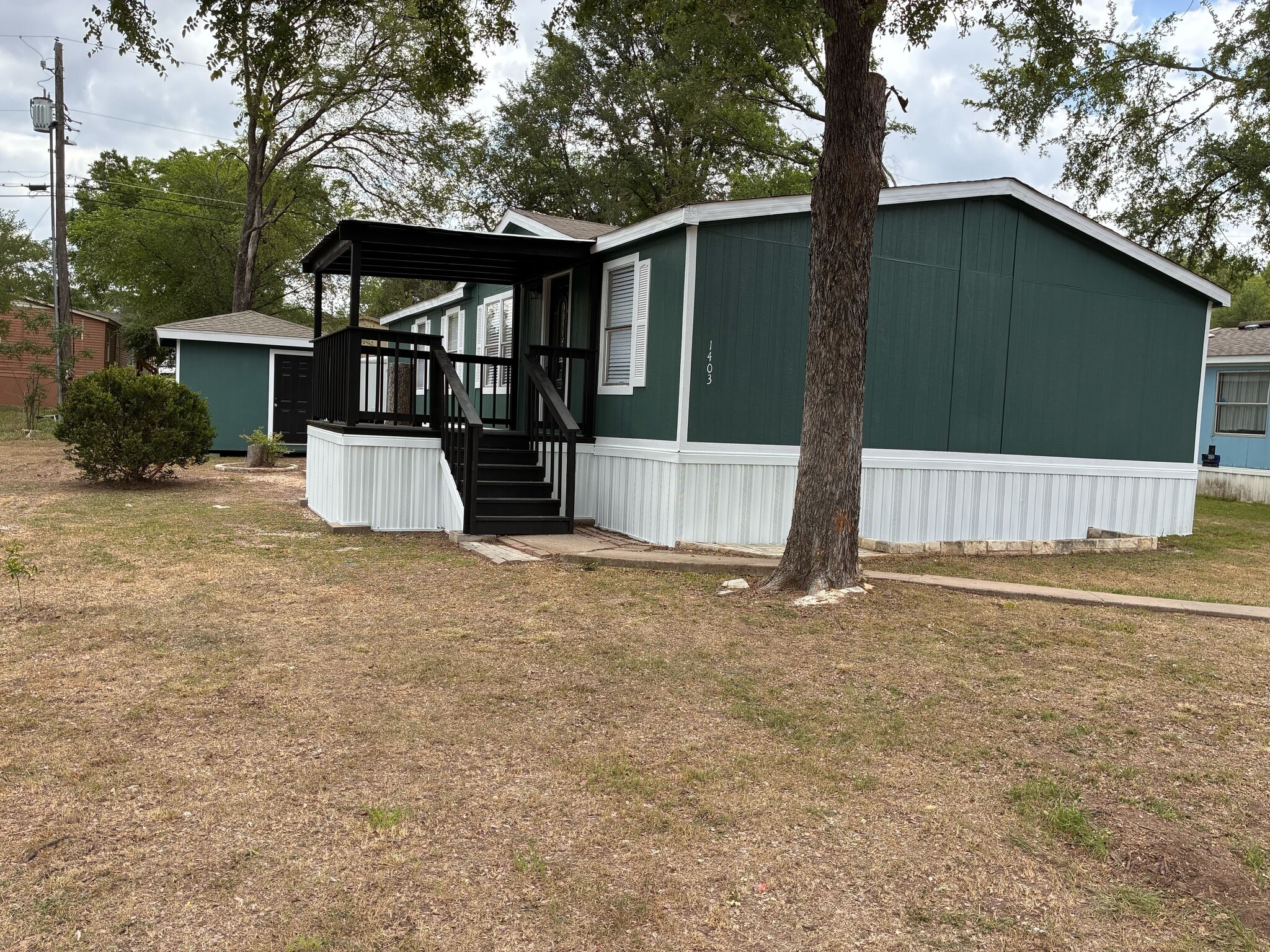 Building Photo - 1403 Darold Dr