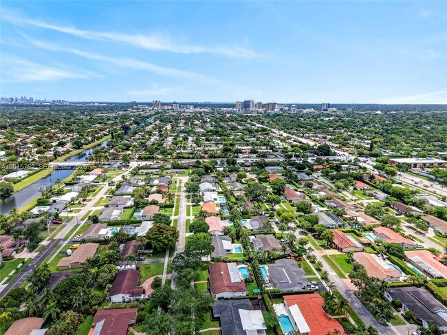 Building Photo - 8820 SW 85th Terrace