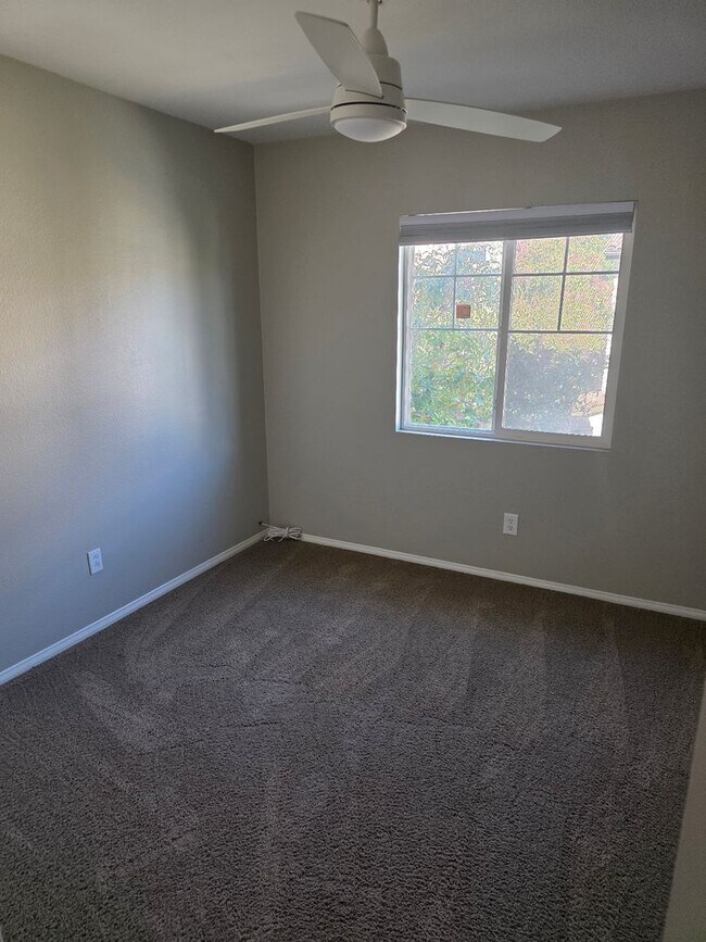 Building Photo - Beautiful Harveston Home with 4 Bedrooms plus Third Floor Loft