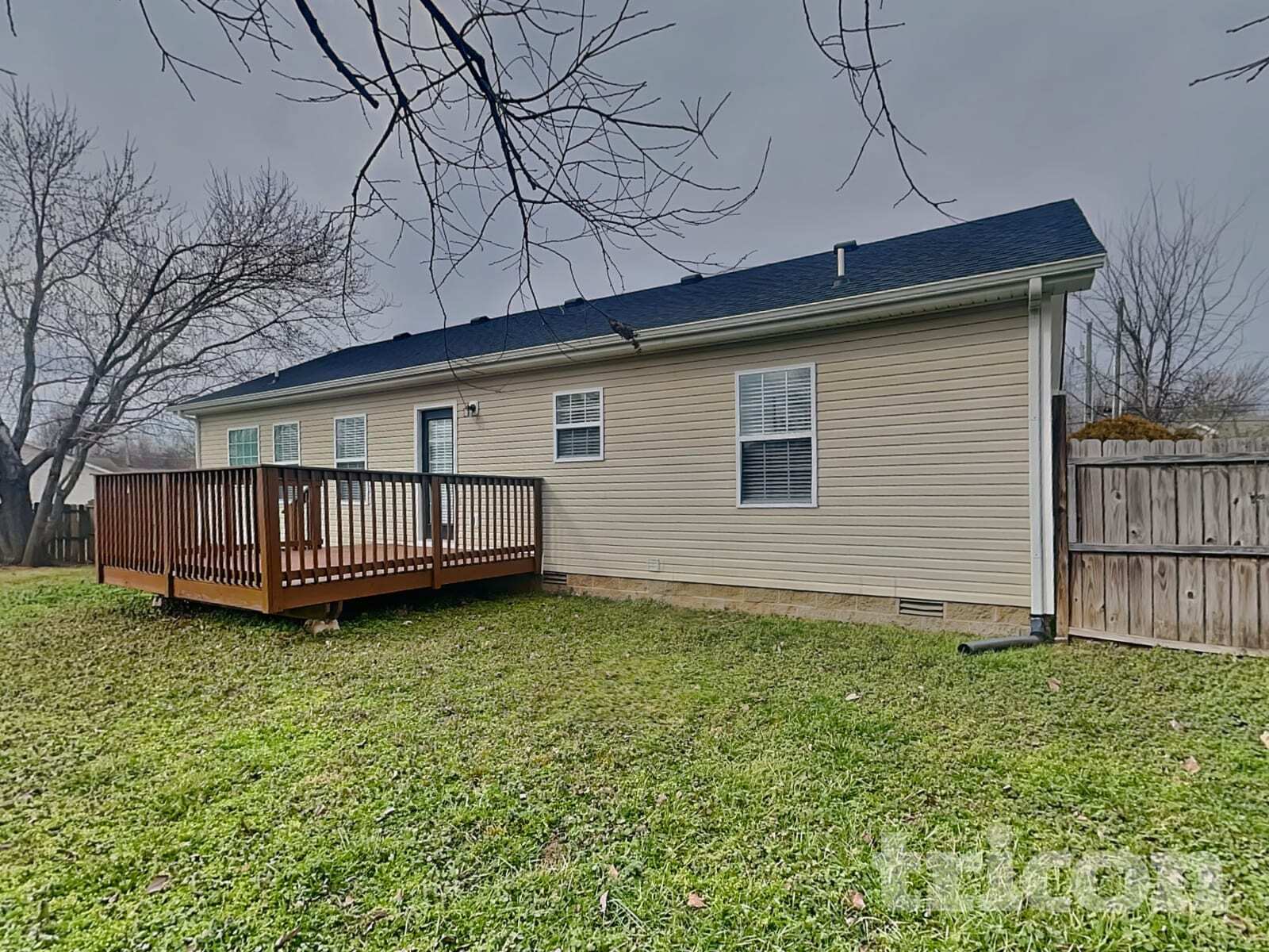 Building Photo - 252 Senator Dr