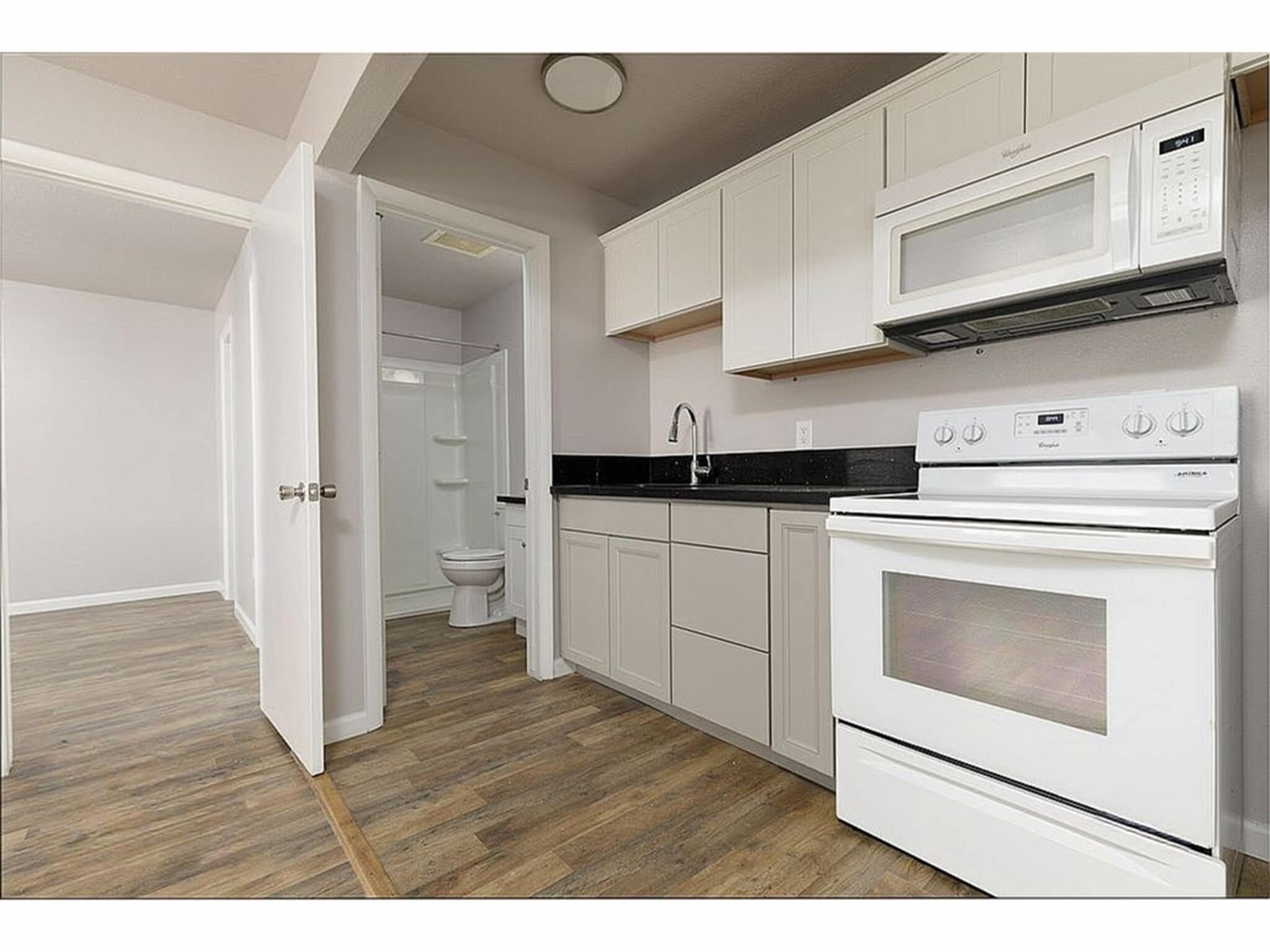 Building Photo - 100 Pulsipher Ln