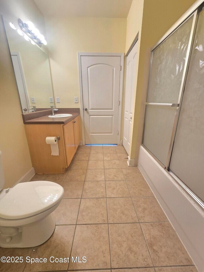 Building Photo - 6470 Borasco Dr