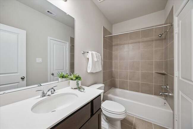 Building Photo - 3212 Bright Maple Dr
