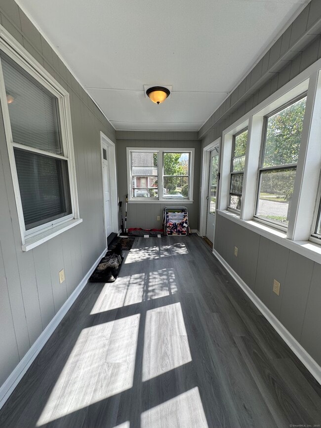 Building Photo - 54 Litchfield Ave