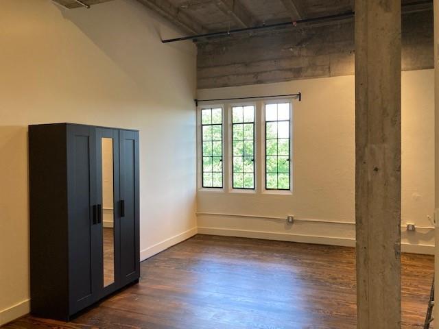 Building Photo - 4411 Dallas St