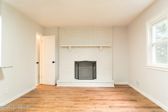 Building Photo - 2702 Ballad Blvd