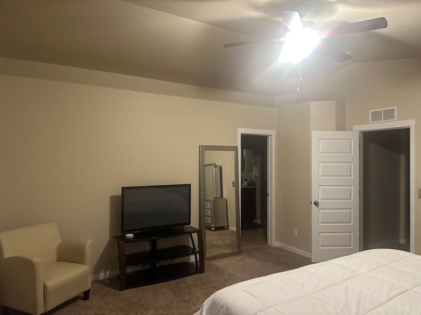 Building Photo - 1290 Antrim Loop