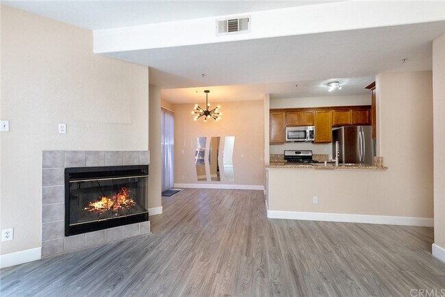Building Photo - 13133 Le Parc Blvd
