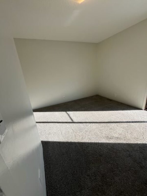 Building Photo - 122 Mckinley Ave