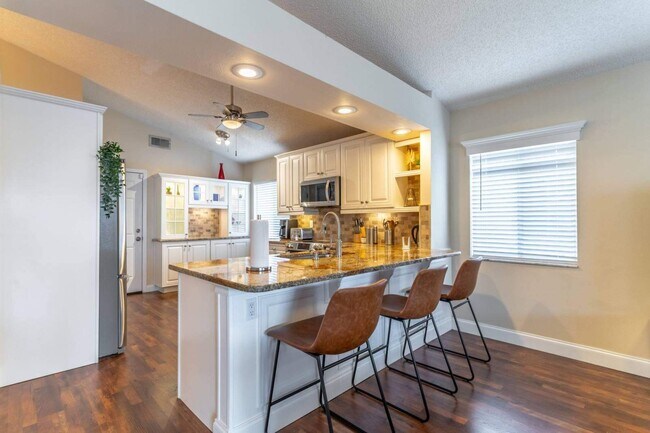 Building Photo - 2616 Montego Bay Blvd