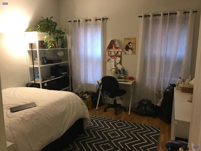 Building Photo - Central Square - Central AC - Updated - On site Laundry - Bike Storage