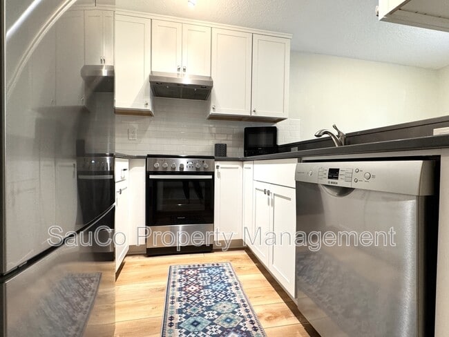 Building Photo - 18507 SW Muirfield St