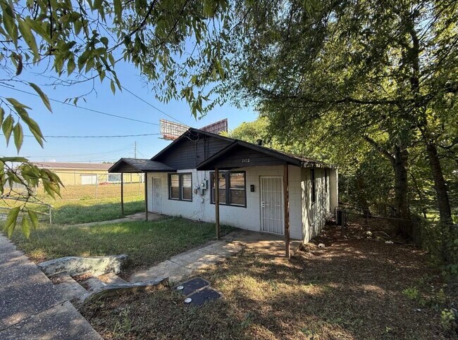 Building Photo - Quiet 1 bed 1 bath in Montgomery!