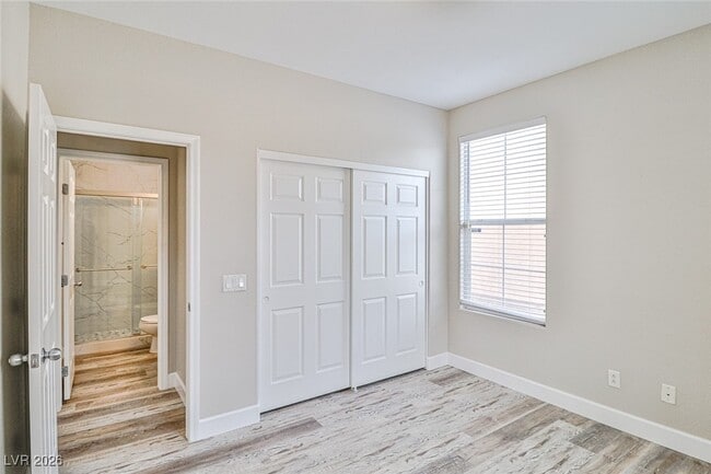 Building Photo - 2387 Brunswick Bay St