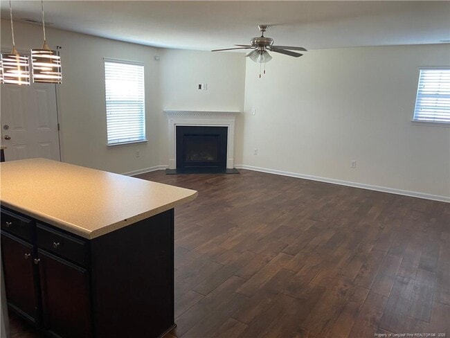 Building Photo - 557 Botanical Ct