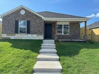 Building Photo - 2554 E War Eagle St